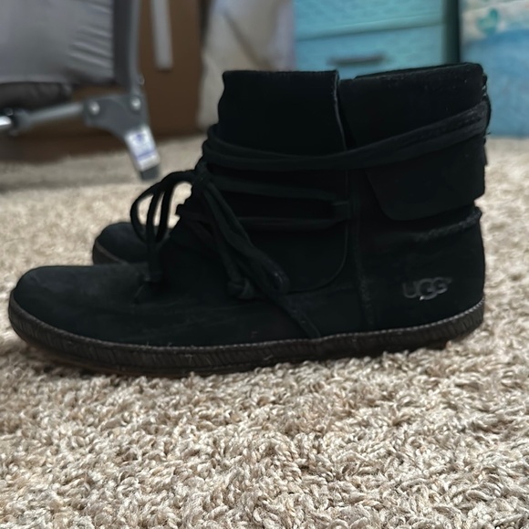 UGG Women's Black Ankle Boots - Picture 3 of 8